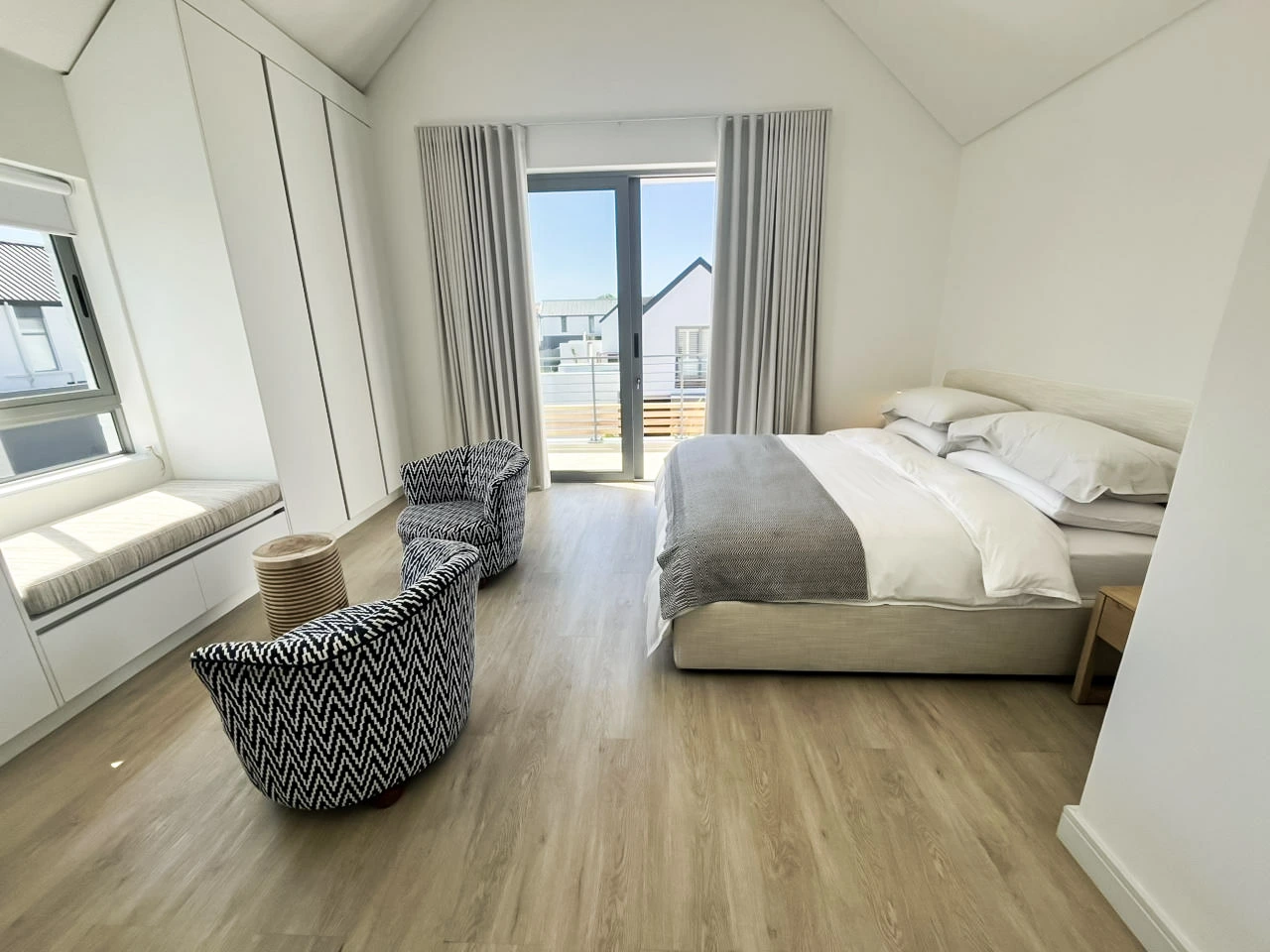 5 Boardwalk Front Exterior