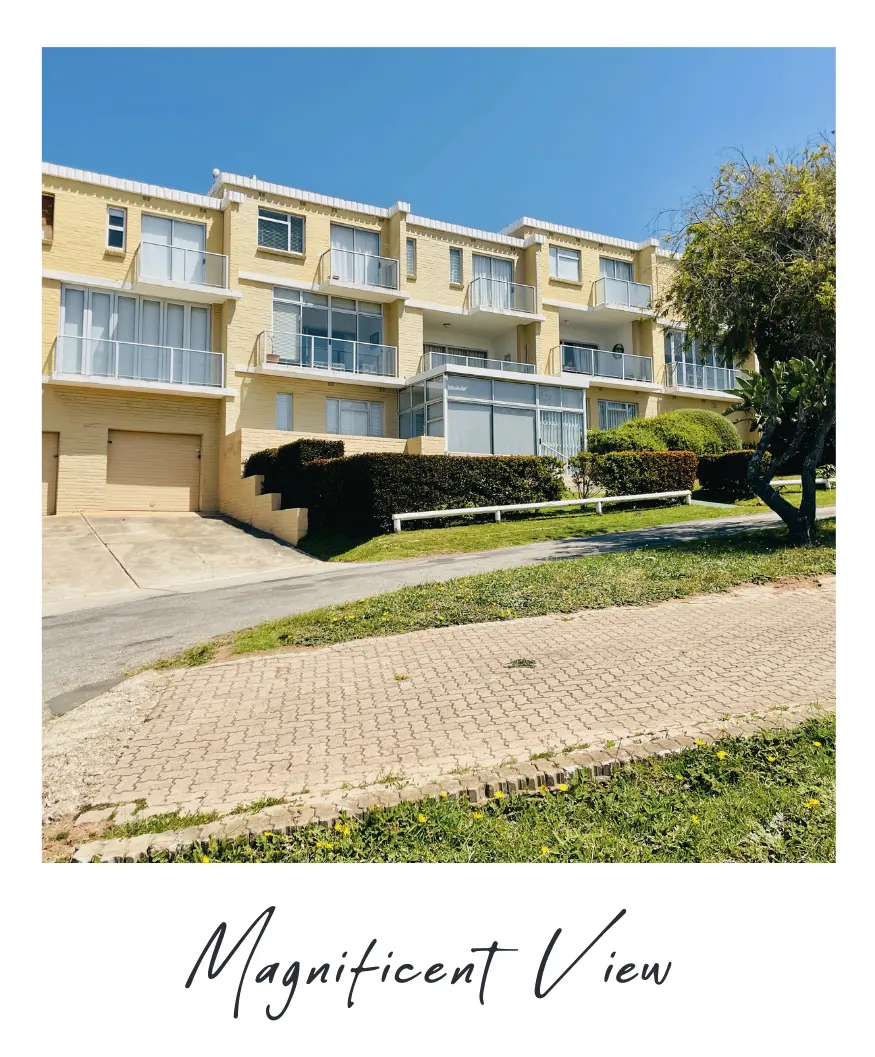 Cottage outdoor scene